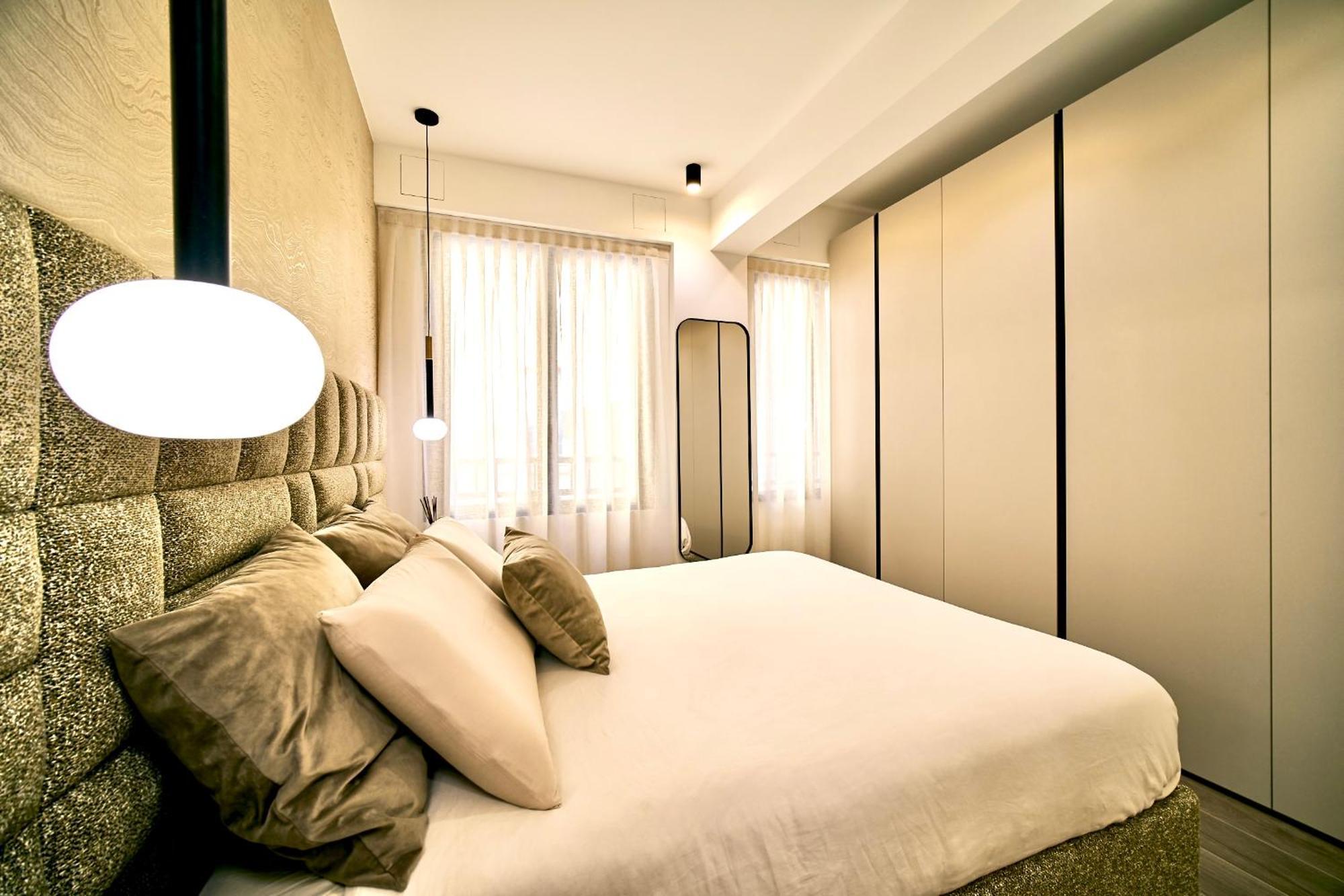 Picasso Golden House Next To Duomo Apartment Милано Екстериор снимка